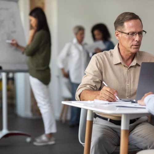 Formation Professionnelle Continue : Boostez Vos Compétences avec l’IRFA-APISUP